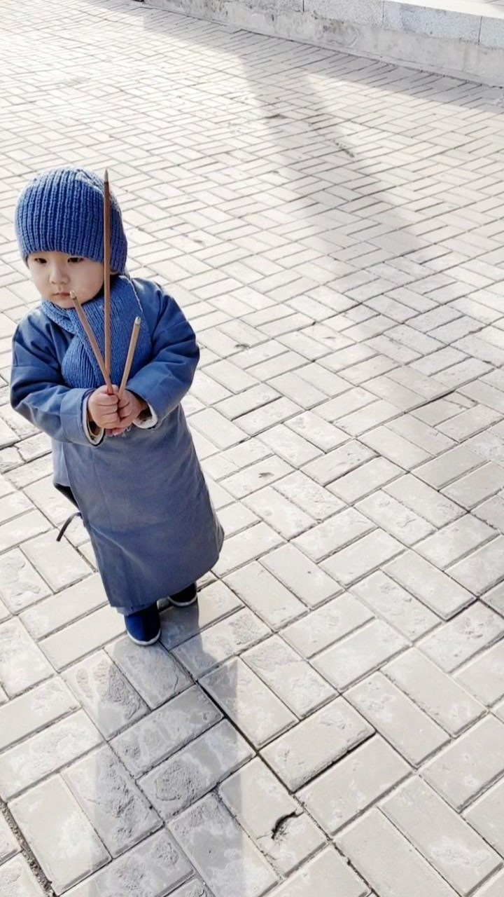 小和尚祈福