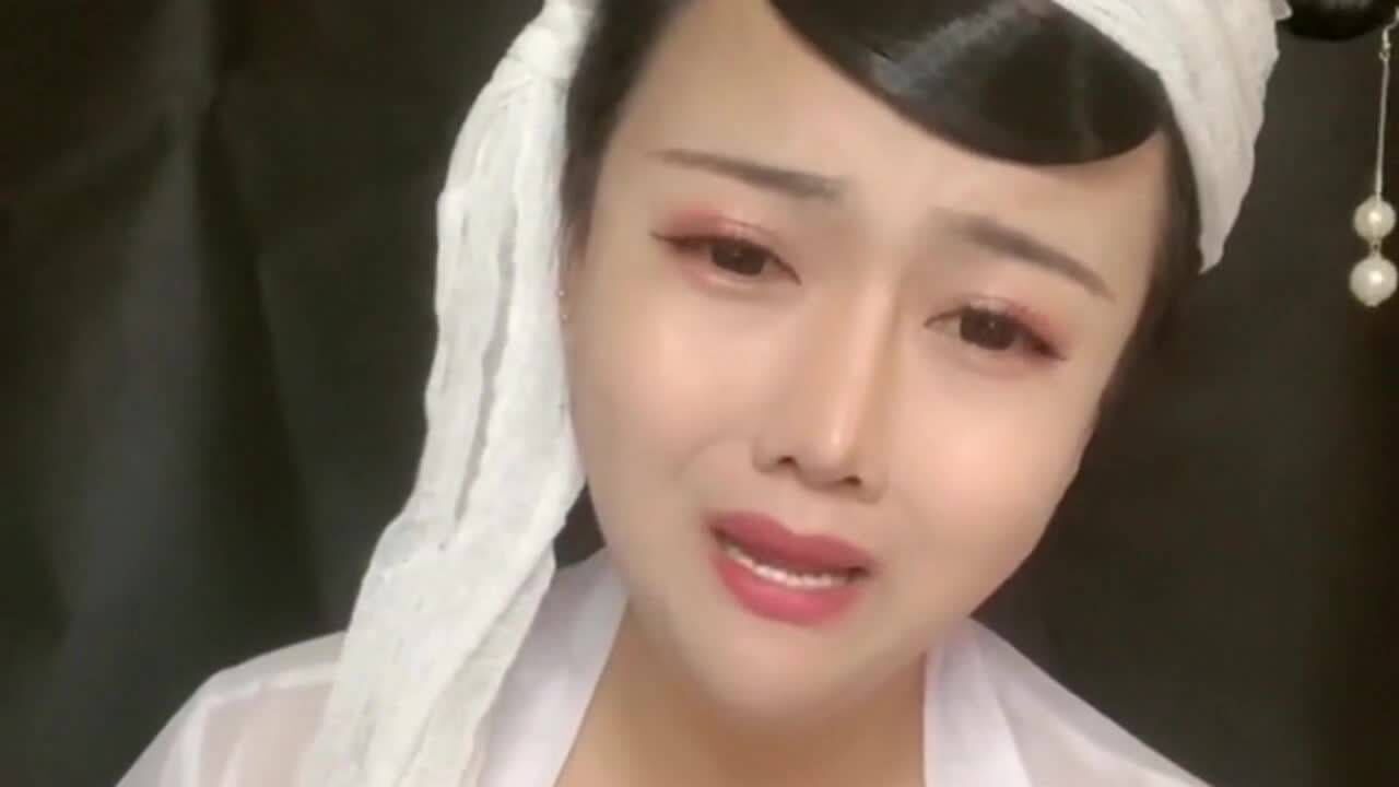 深情演绎哭七关听得好心酸让人看着好心疼