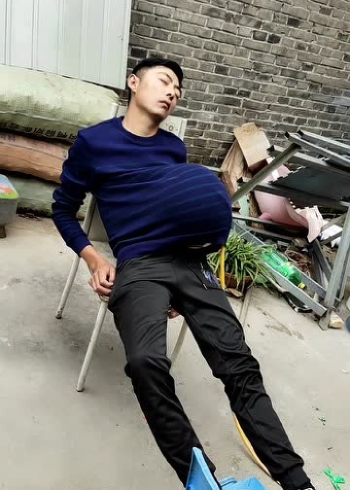 爸爸居然怀孕了还生得这么快