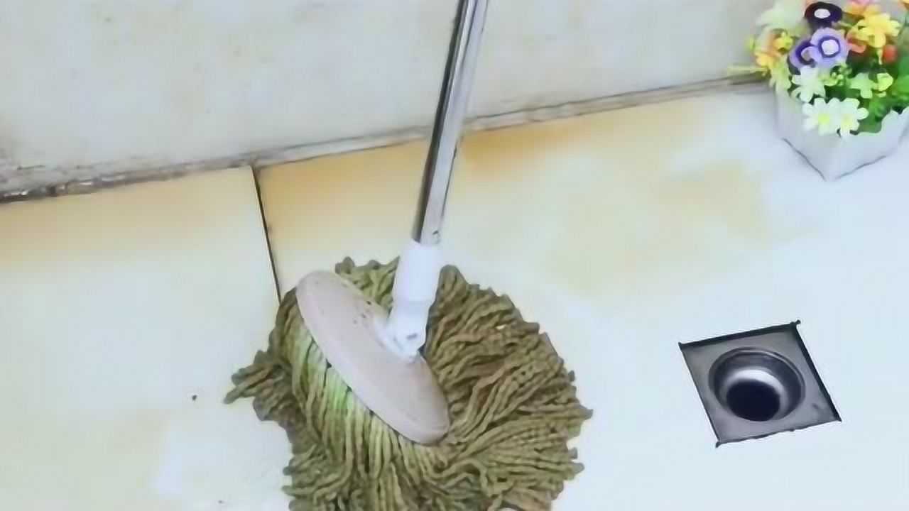 拖把脏成这样千万别扔教你一招就能轻松洗净网友太实用了