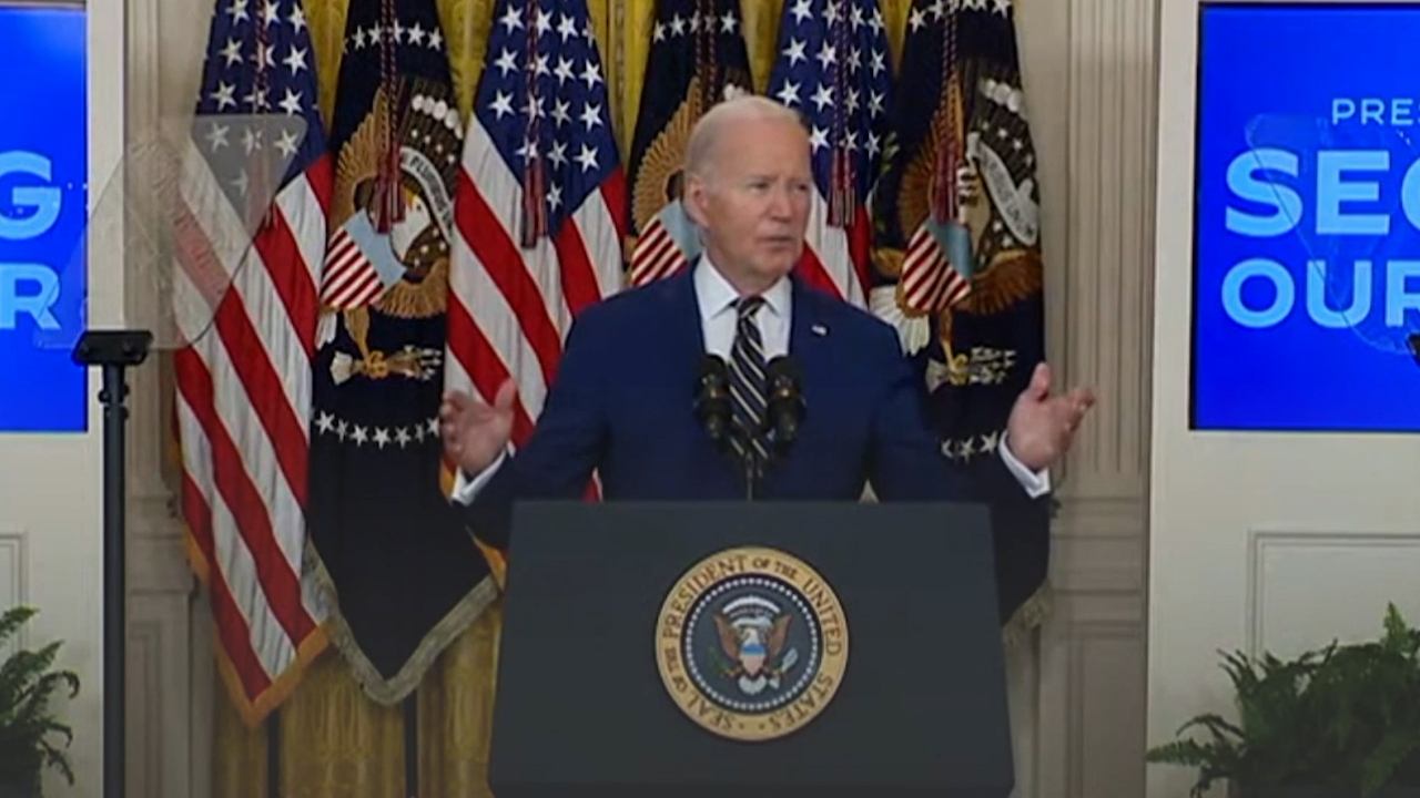 拜登签署行政命令限制边境寻求庇护者:为了保护美国这片欢迎移民的