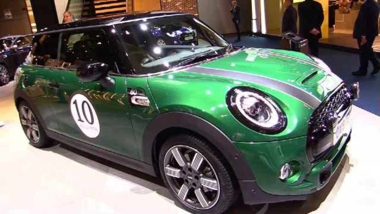 2020款迷你库珀小型纯电动汽车-外观和内饰鉴赏