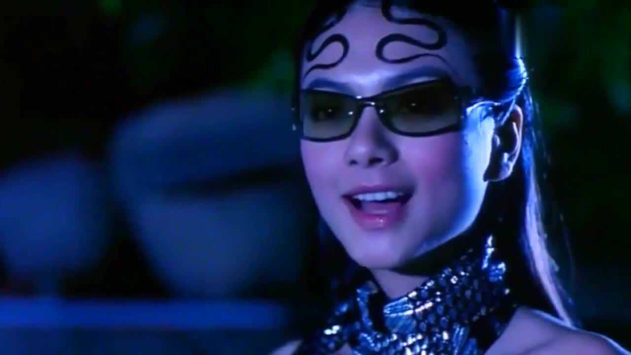 蛇咒小伙捕蛇太多遭到女蛇王上门复仇这下有好戏看了