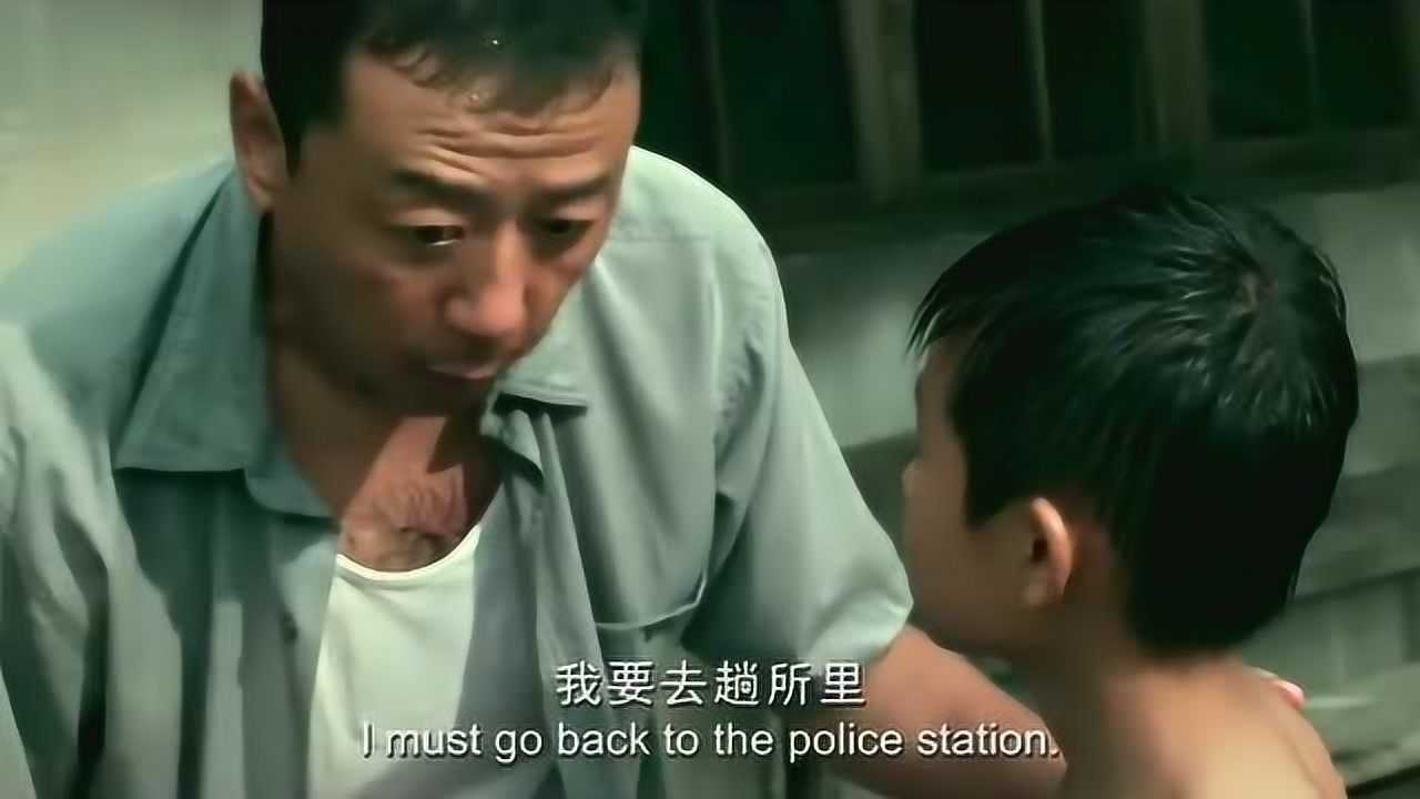 小孩子在家里光着，没想到来了个大美女，小孩：我露点了_腾讯视频