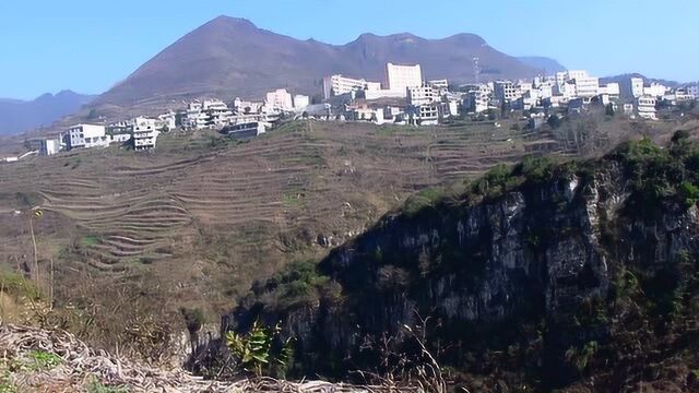 在镇雄母享陇东看坡头堰塘村,感觉瞬间穿越到了昭通大关县城