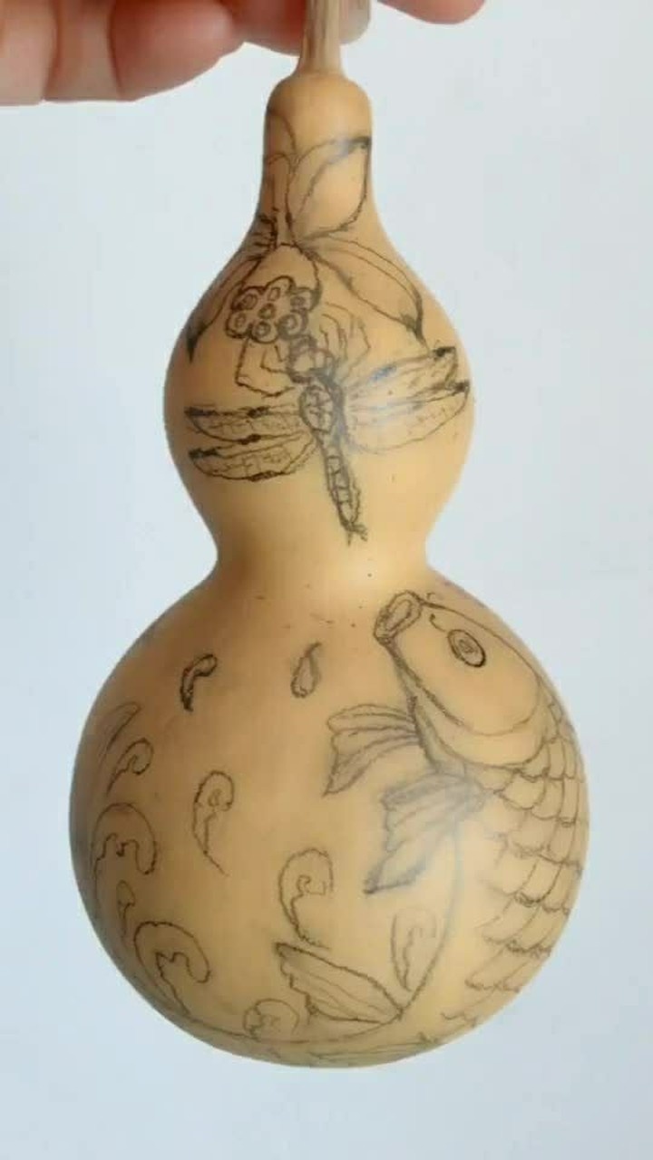 葫芦上绘画的鱼,非常漂亮