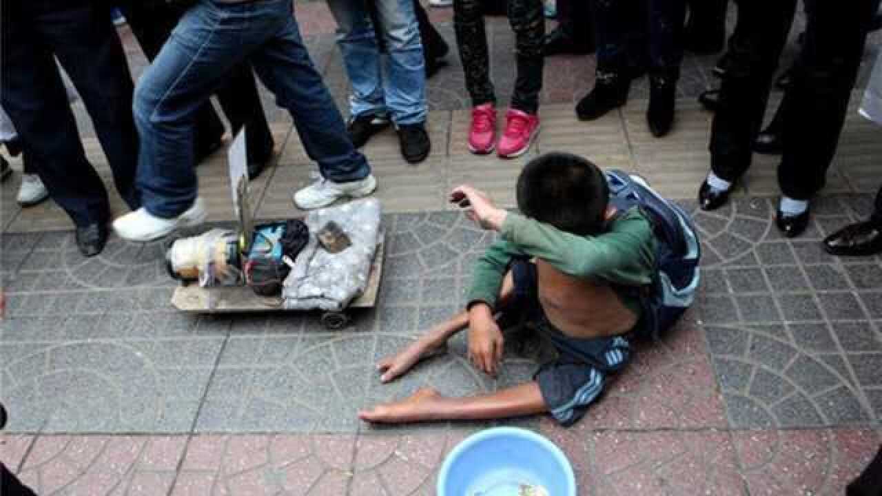 人贩子偷孩子也看情况而定,这几种娃,打死也不敢下手!