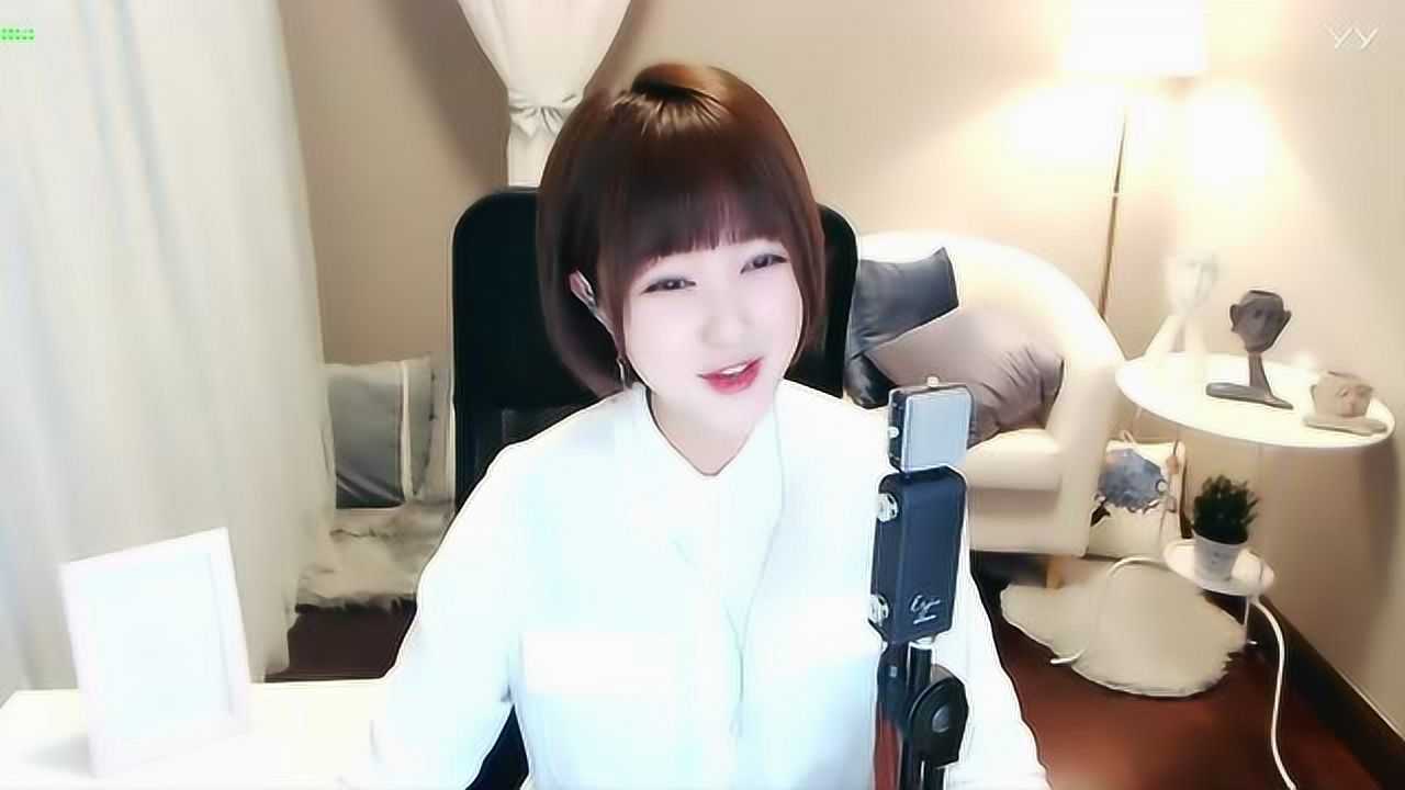 二丫王悦1月24日除夕的直播播了4个小时唱了许多好听的歌曲