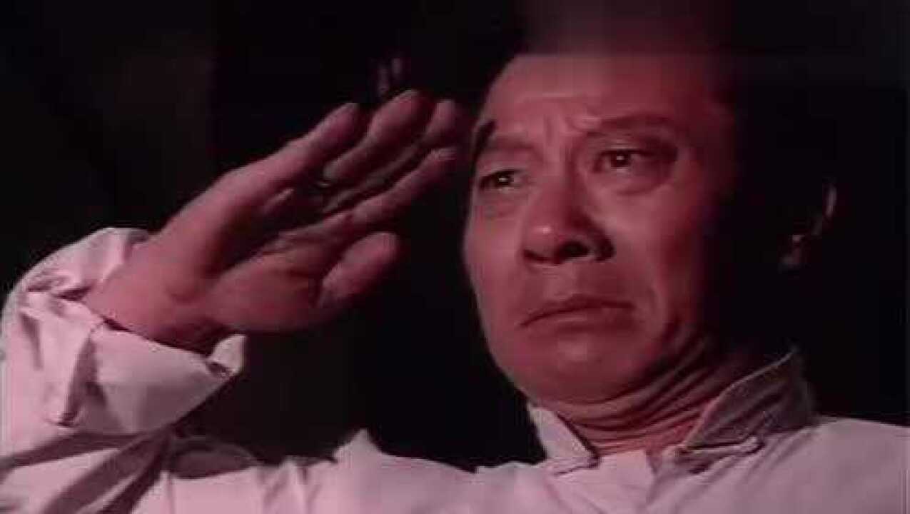 最值得尊敬的抗日英雄,杨慧敏只身游过苏州河给八百壮士送旗_高清1080P在线观看平台_腾讯视频