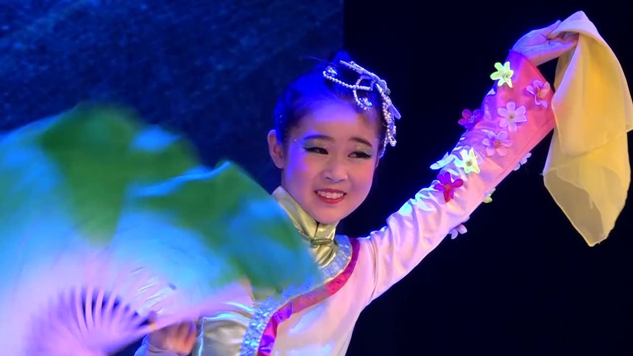 第四届小兰花奖独舞浦雨馨《春知沂蒙》