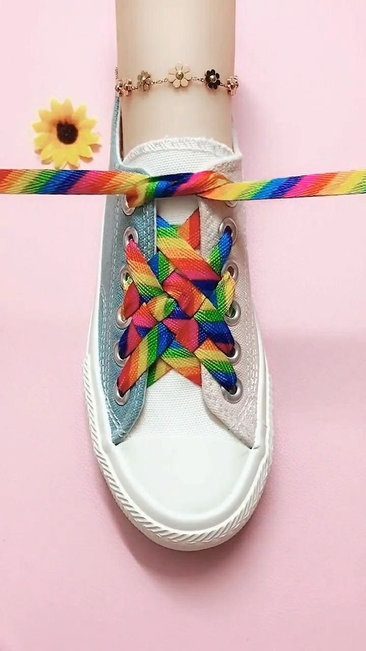 花式系鞋带方法我来教你们保证你们一学就会