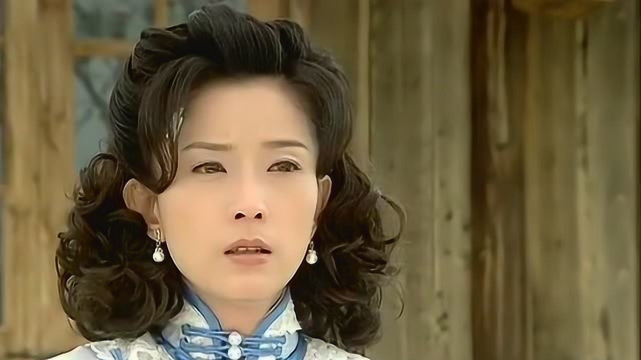 木棉花的春天佩芸耀华相逢在牧云山庄木棉花树下