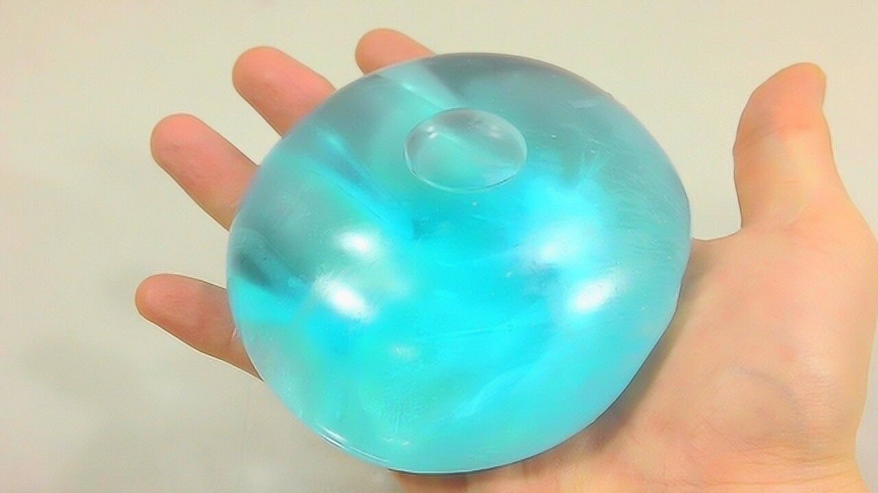 把水宝宝放进非牛顿流体里会变成什么样老外拿出一看意外了