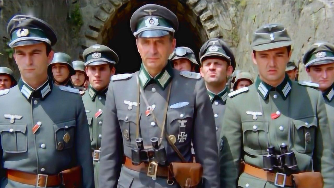 南斯拉夫战争片游击飞行中队倾力出击阻止德军坦克部队过桥