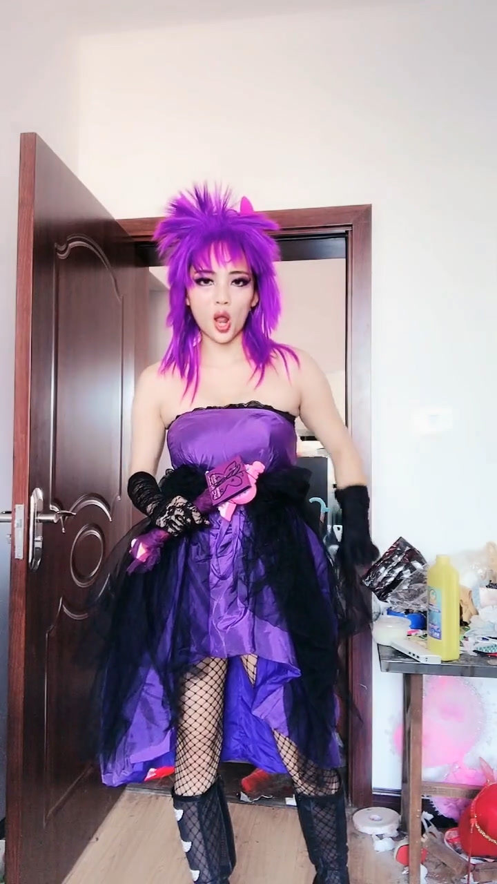 黑魔仙小月这个笑声有点魔性以为她卡带了