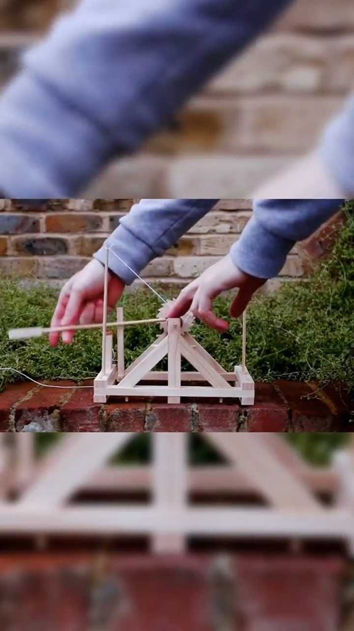 抛石器模型,冷兵器时代的重武器.