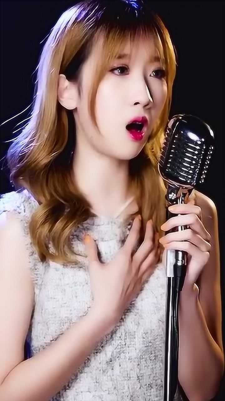 小姐姐烟嗓版《半壶纱》,沙哑的烟嗓,听十几遍都不过瘾!