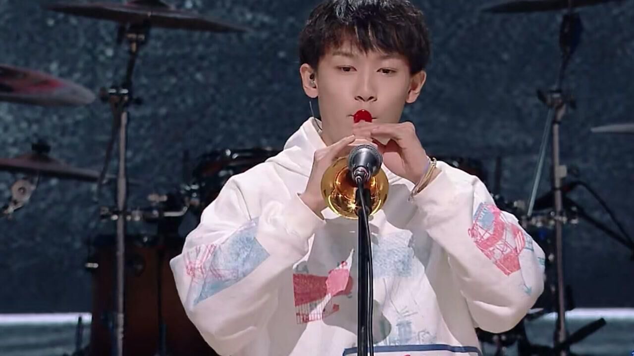 明日之子唢呐改编《the spectre(幽灵)》,唢呐一出谁与争锋