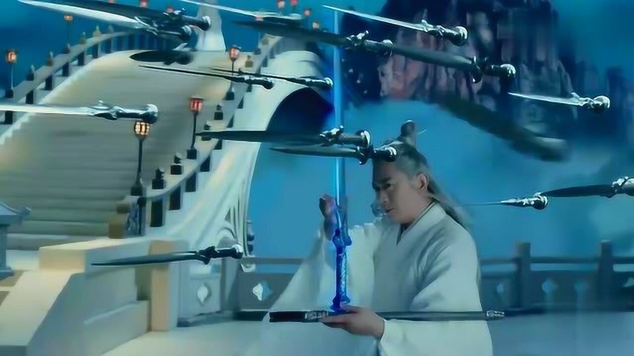 诛仙:张小凡遇黑衣人追杀,得万剑一相救