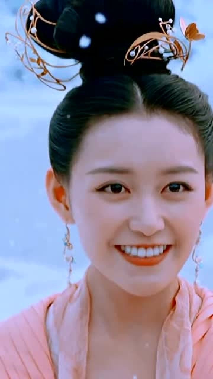 蒋依依不但会扮演哪吒穿起古装的依依太惊艳了