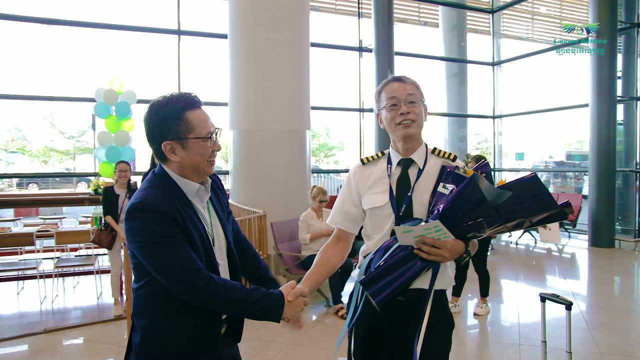 澜湄航空陈晓明机长 告别蓝天光荣退休