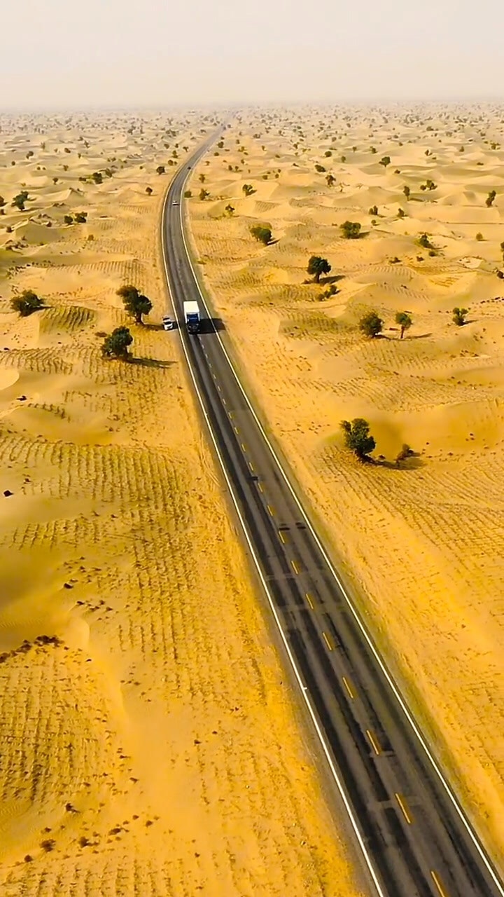 沙漠公路是好轮台县到民丰县的