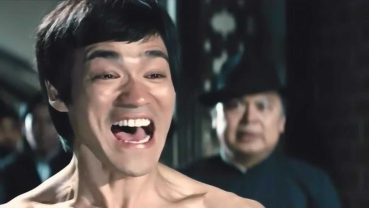 精武门李小龙对巡捕房探长说,我读书少!你不要骗我!经典中的经典