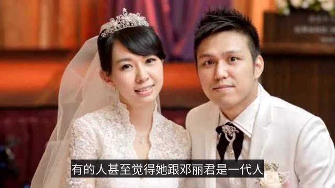 卓依婷罕见晒全家福39岁依然清新甜美老公阳光帅气