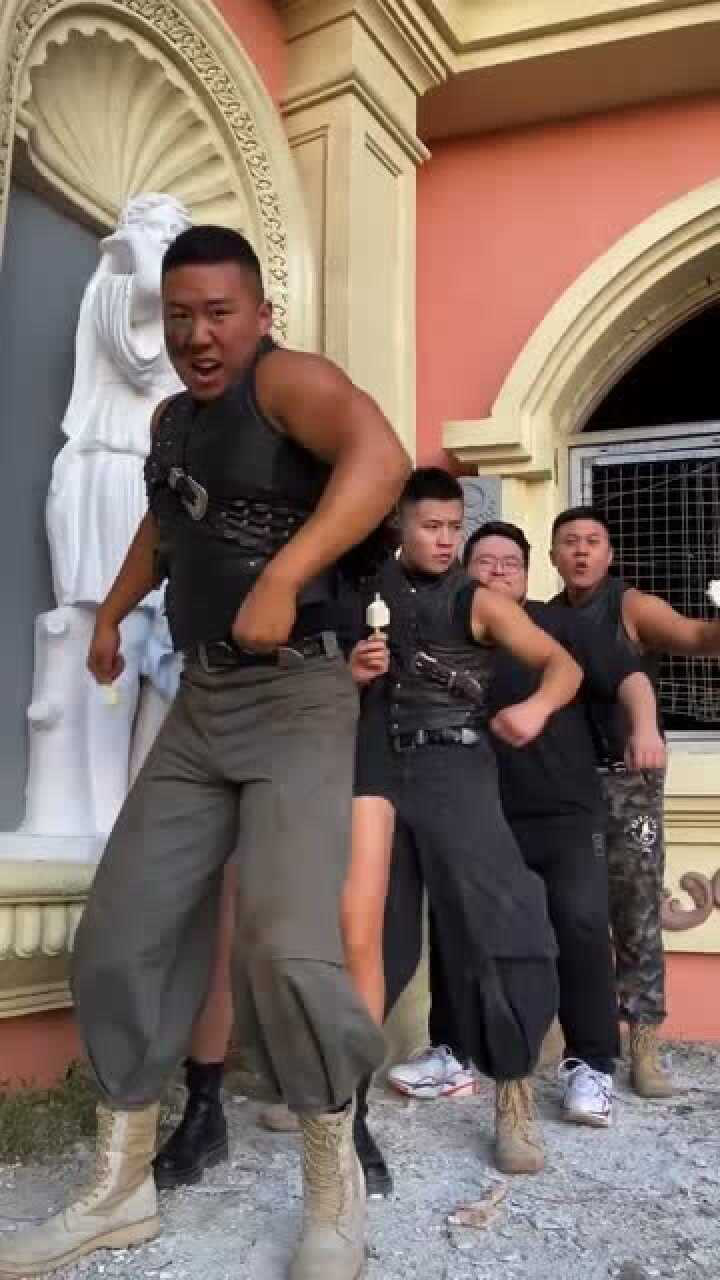 灵魂舞者跳二摆舞