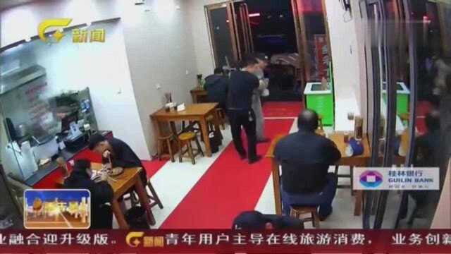 杭州现“深夜纸箱食堂”,拿纸箱可免费换夜宵,获不少市民喜爱