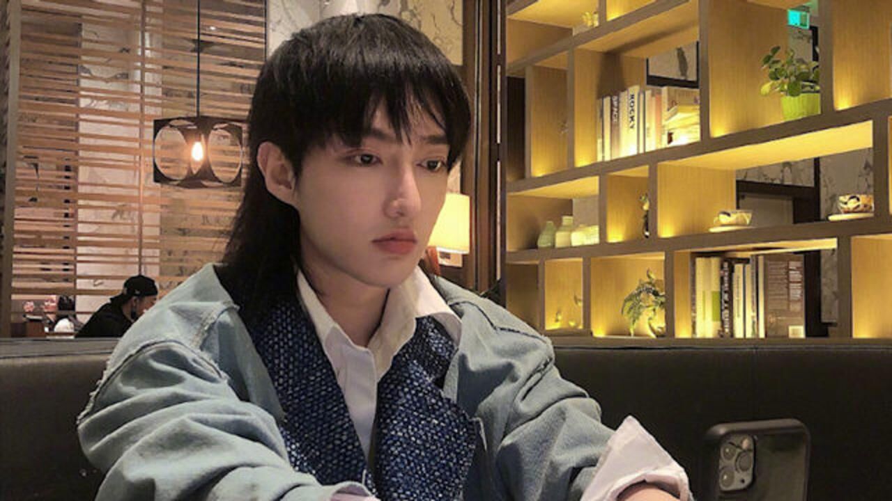 肖骁加入新湃传媒王菊于斌郑繁星组团走欢迎仪式