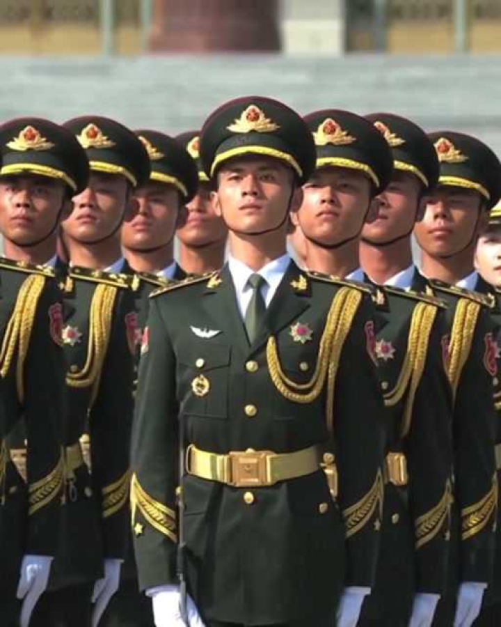 礼兵就位！向人民英雄致敬！你们的功勋，我们永记于心！_高清1080P在线观看平台_腾讯视频