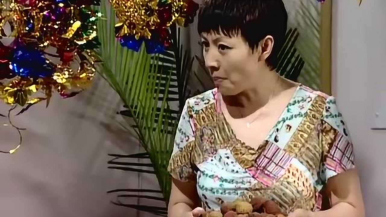 家有儿女:刘星和夏雨在夏雪房间抱怨,这就是差别对待