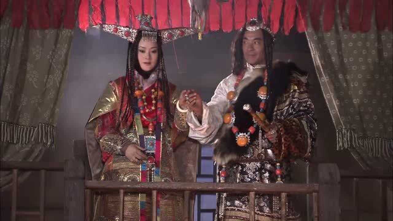 尘埃落定:汉族女人被土司收留,成为部落女主人,出尽风头