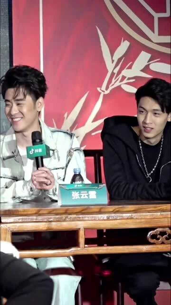 德云社龙字科招生活动现场张云雷这句话秦霄贤也忍不住笑了