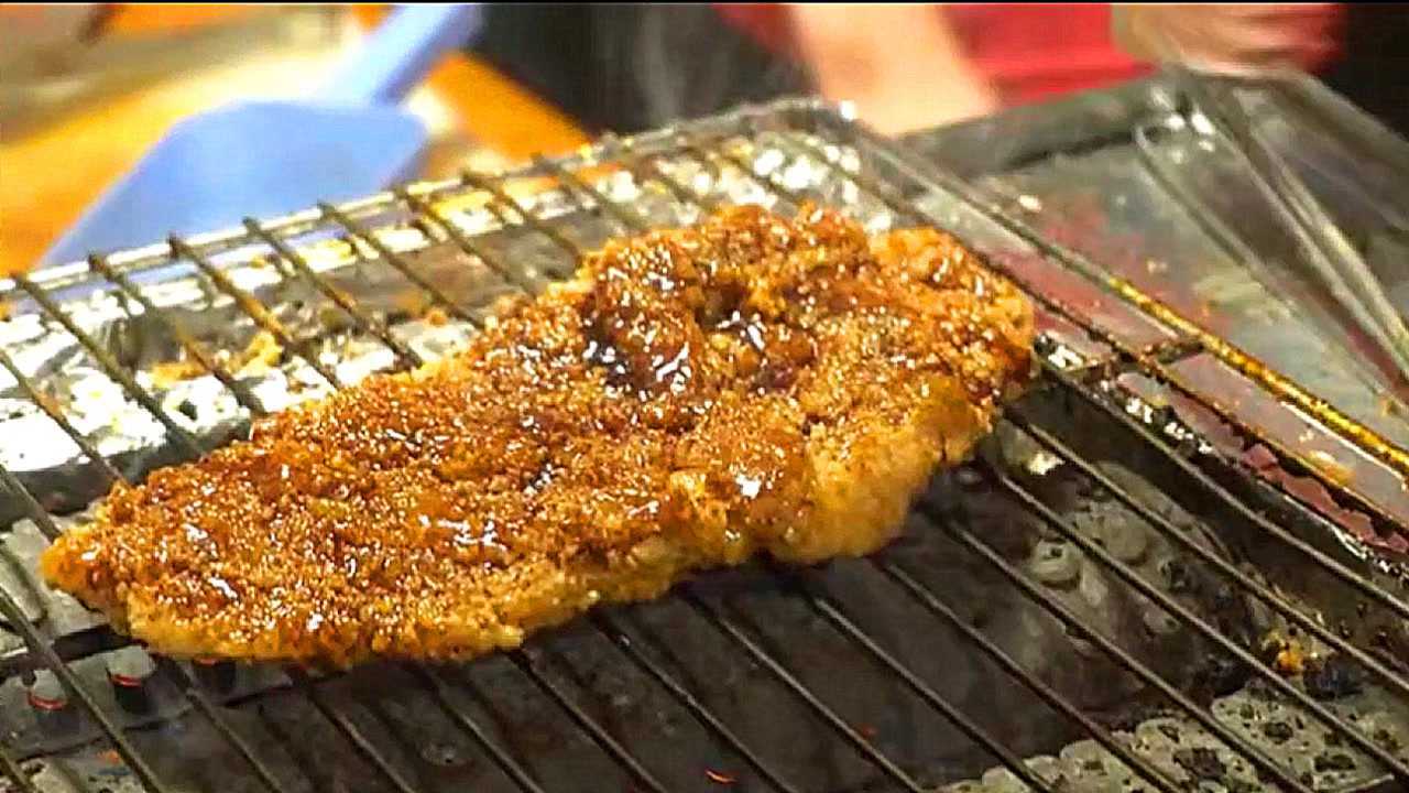 碳烤鸡排,看怎么制作,炸了再烤,第一次见