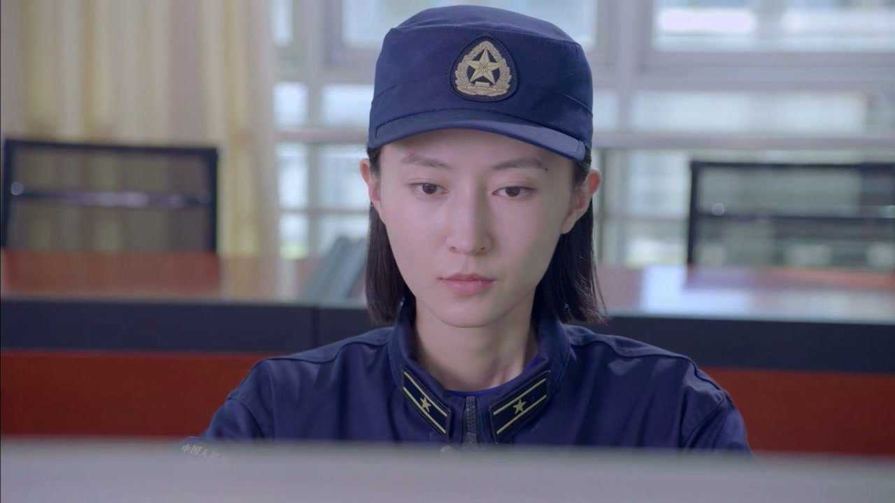 深海利剑:学员进行脱险训练,水位逐渐升高,学员开始紧张