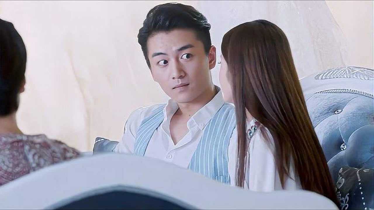 舒克与桃花舒克和陶花假结婚怎料陶花一个举动舒克立马明白假戏真做