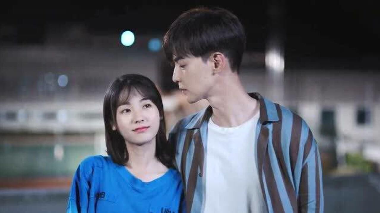 我的小确幸邢菲带唐晓天来专属情侣谈恋爱的地方两人情不自禁吻起来甜