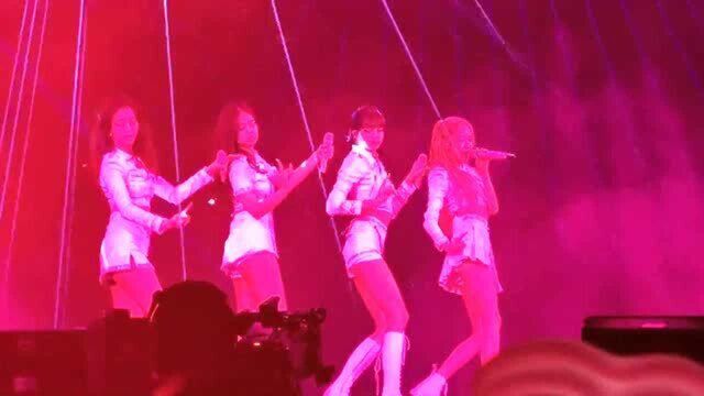 BLACKPINK泰国演唱会《DDUDUDDUDU》Live