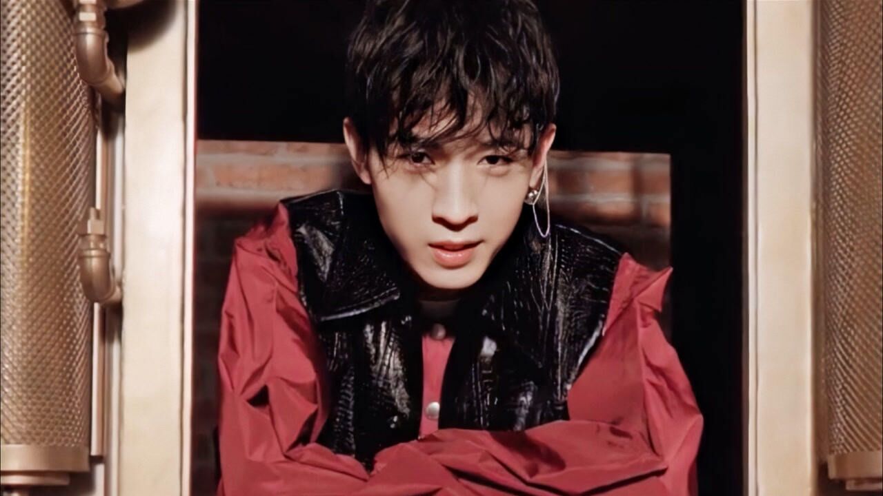 秦霄贤蹦迪活捉现场最后的张小辫太可爱了