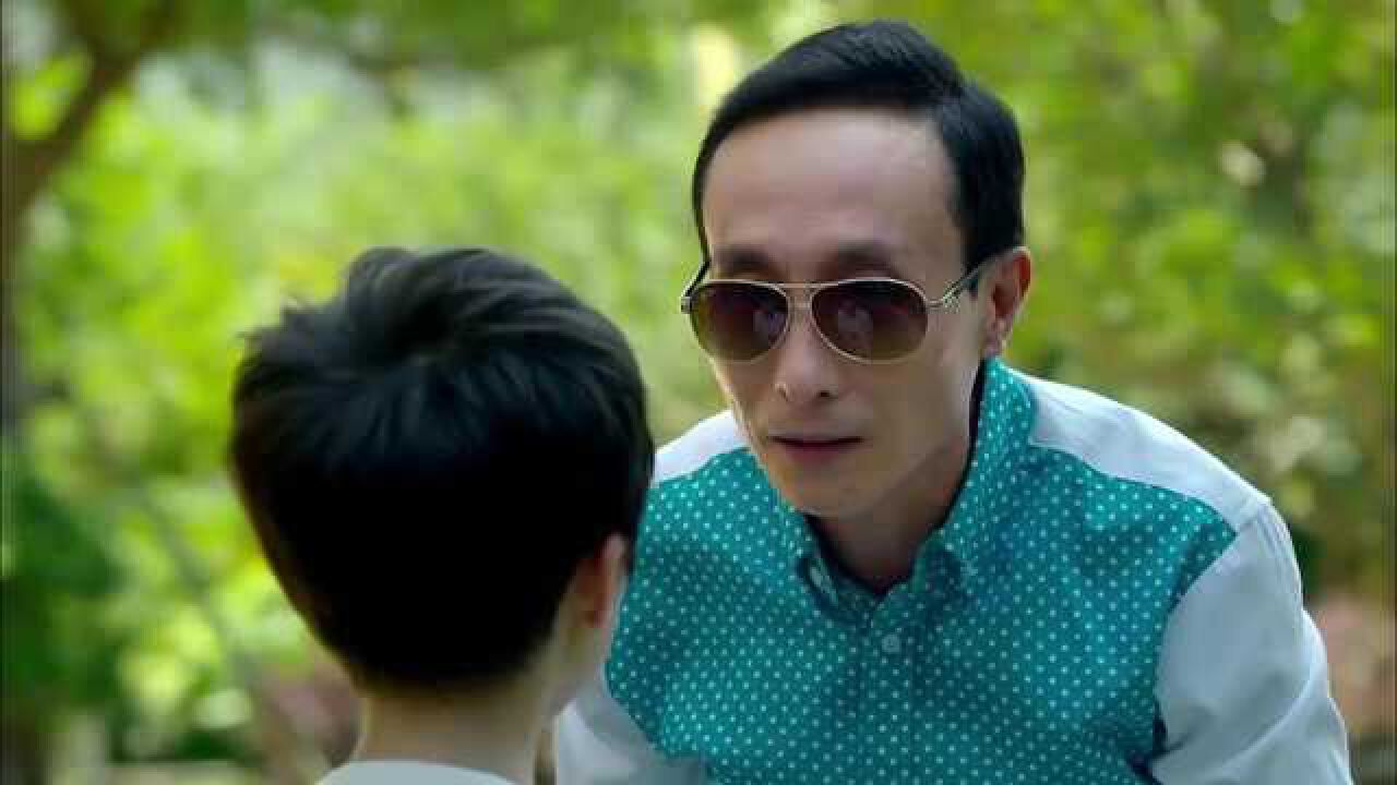 淘气爷孙:孙子和二姥爷打闹,爷爷不分青红皂白,挨了一顿冤枉打