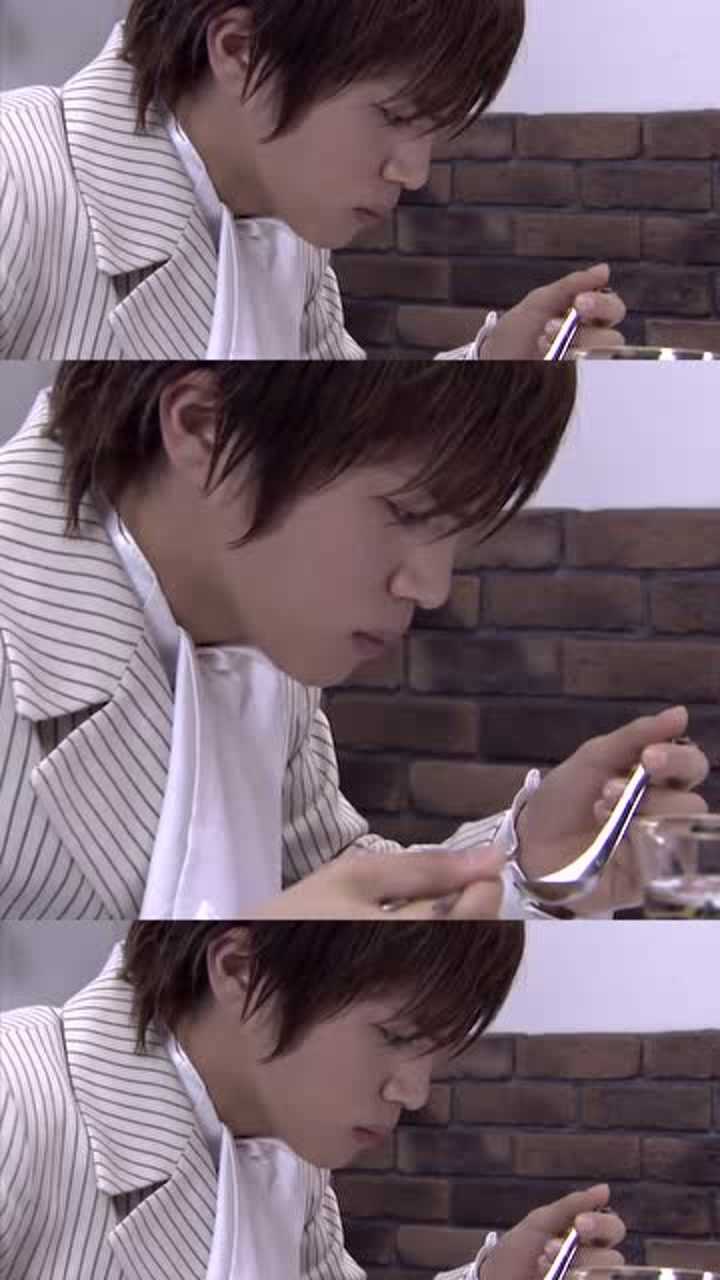 假面骑士甲斗王老爷子的厨艺简直美味绝伦让神代剑回味无穷