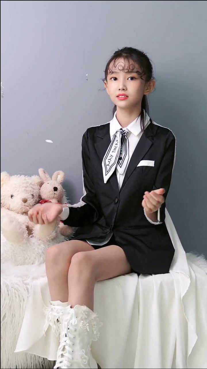 宋小睿翻唱萱草花嗓音优美真动听你们觉得呢