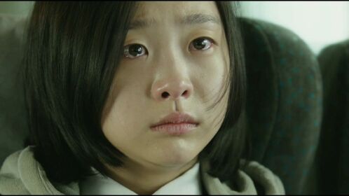 韩剧《魔女》一群小孩被抓进研究基地进行基因改造