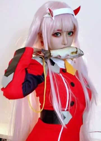 妹子cos国家队02,叼过的鱼还要不,不要我可拿走了