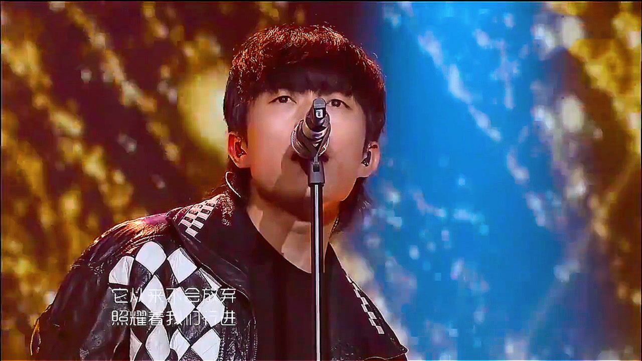 赵雷《我们的时光》又火了,比《成都》还抓耳,根本停不下来