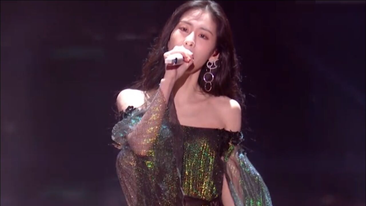 张碧晨最撕心裂肺的一首歌含泪唱给华晨宇一字一句像在告白