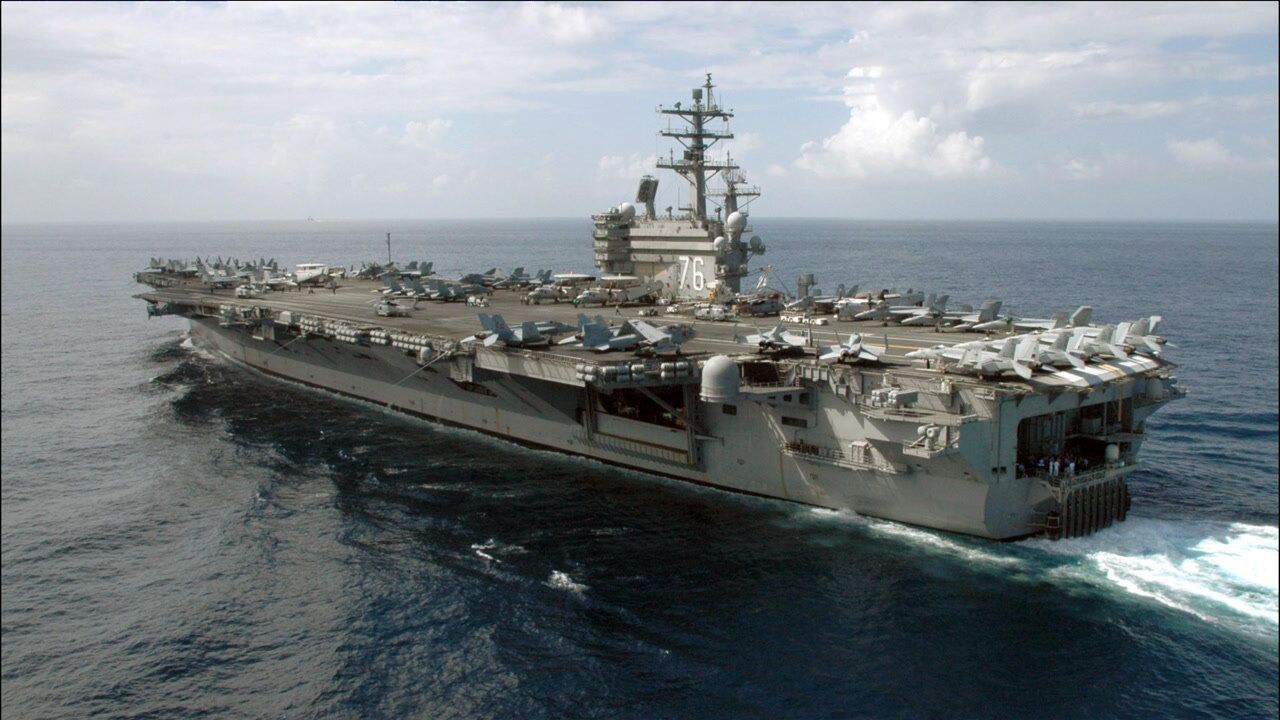 美航母刚要撤离,不到24小时,解放军军舰驶进台海,迅速轰动全岛