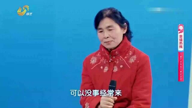 母娘独自照顾仨孩子,女婿现场给出承诺,跪地表示感激之情!